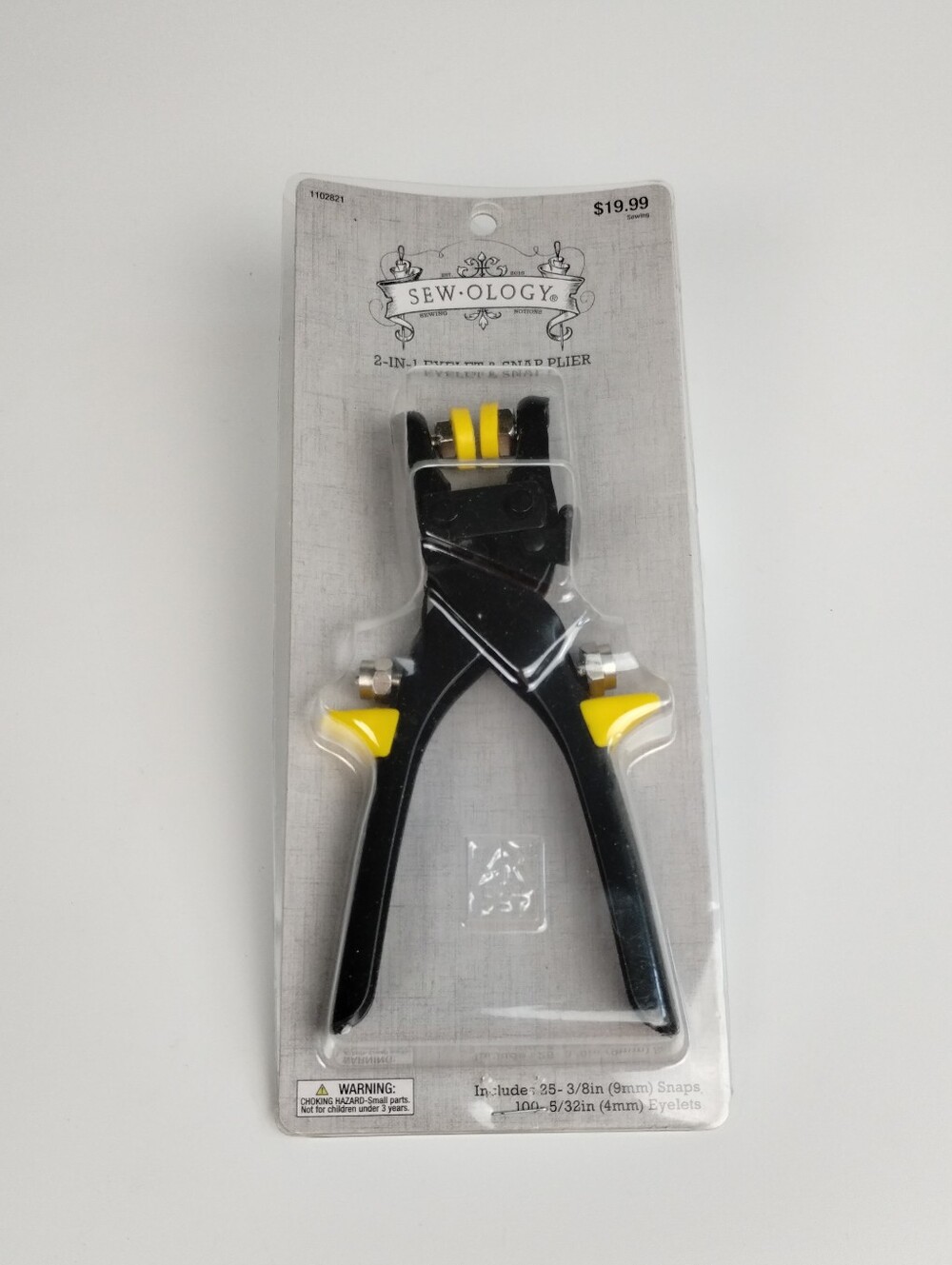 Sew-Ology 2-in-1 Eyelet & Snap Pliers